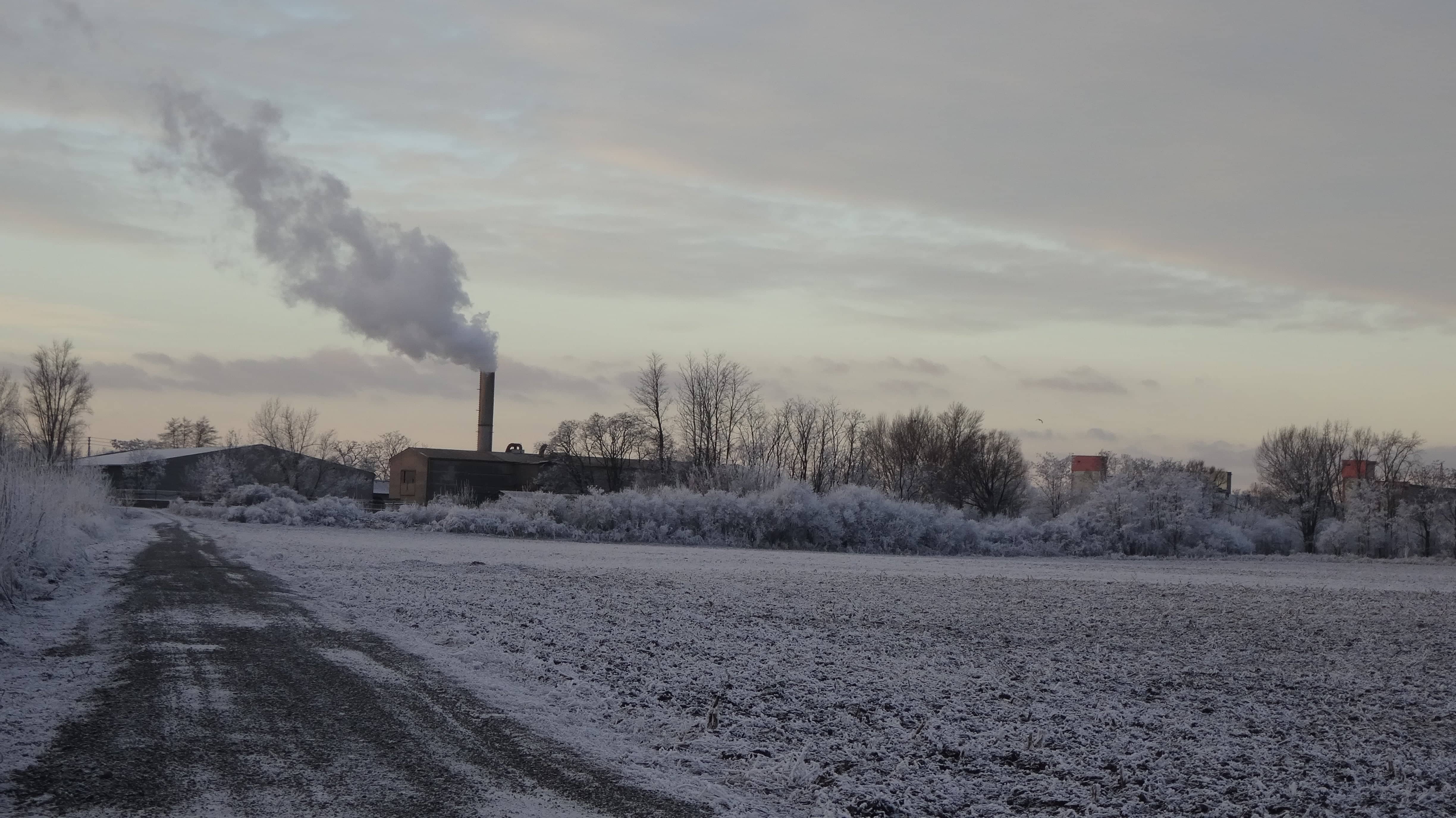 <img alt="" src="/images/1/f/f/e/7/1ffe752f69ac9704549cfe73c820407e0b157de2-susarnafotozimamin.jpg?name" />