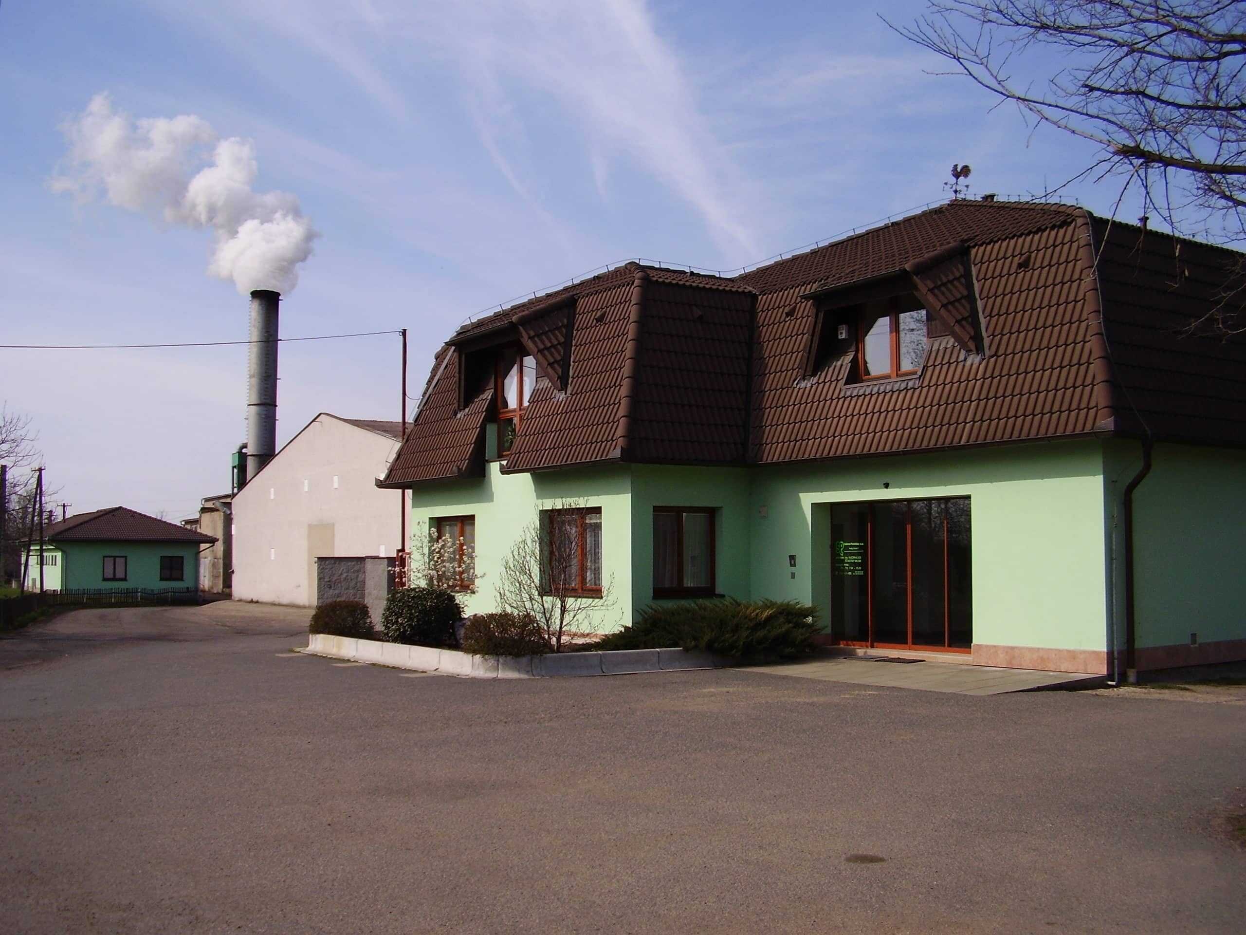 <img alt="" src="/images/c/c/9/b/0/cc9b0eebe41a8fd78ce92a096754bed13b3df3f0-susarnafoto1min.jpg?name" />